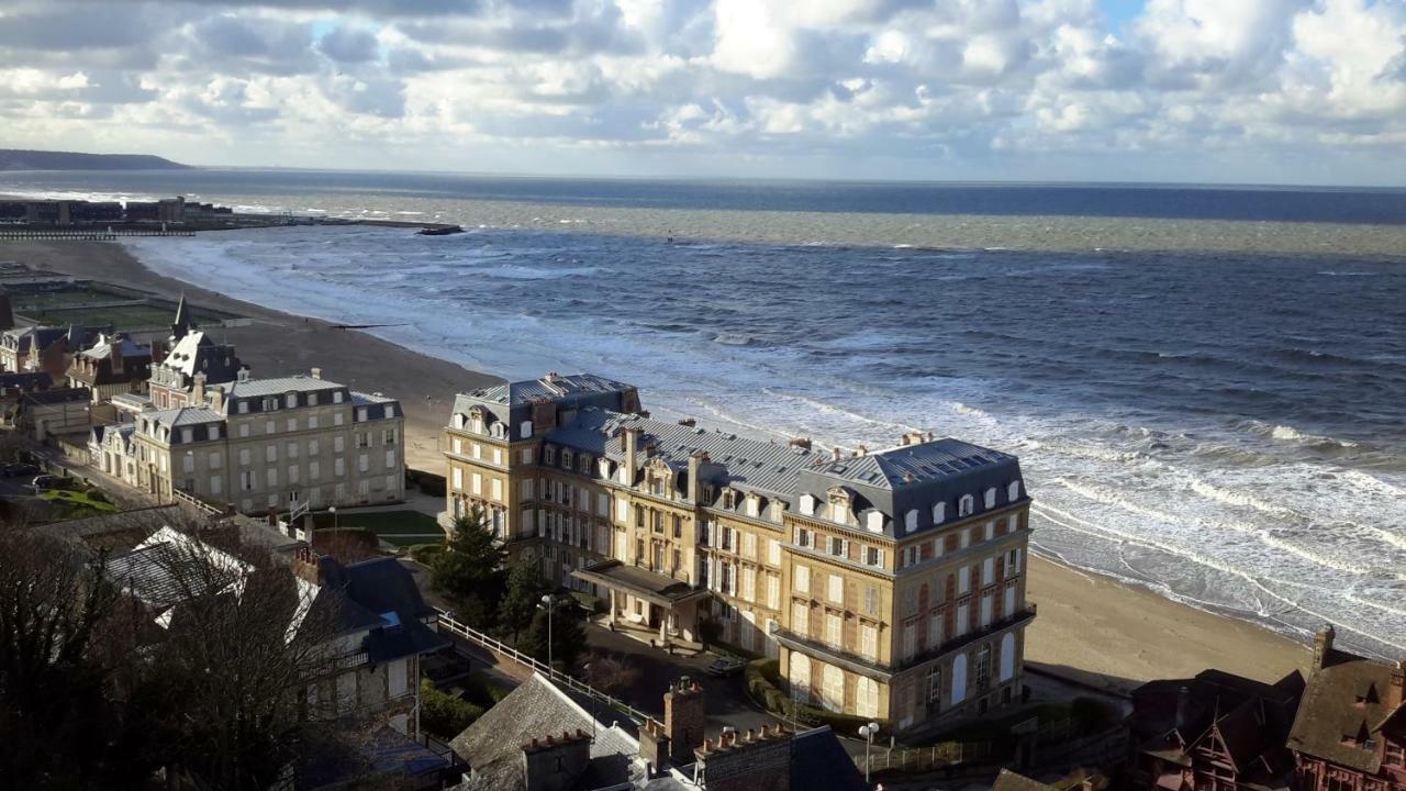 Residence "Les Tamaris" Trouville-sur-Mer Eksteriør bilde