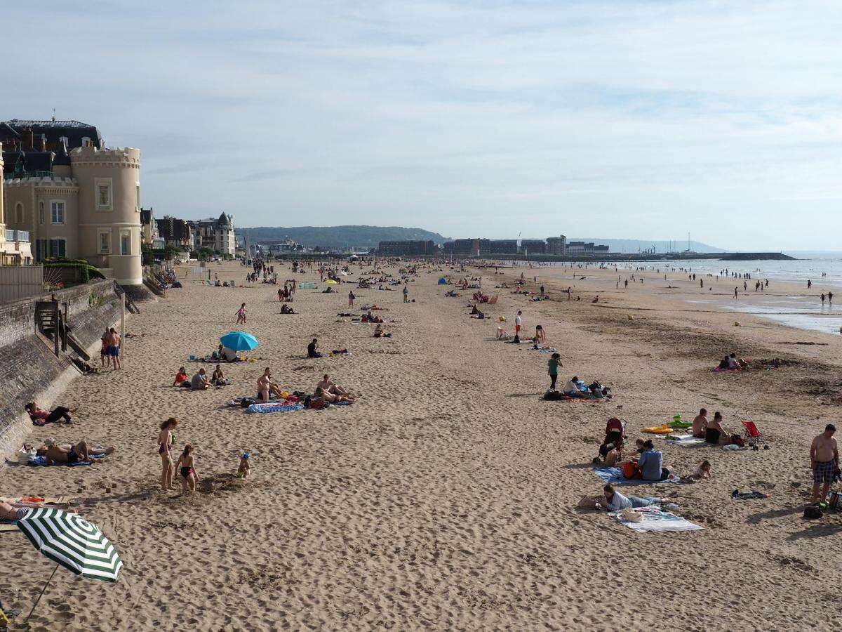 Residence "Les Tamaris" Trouville-sur-Mer Eksteriør bilde
